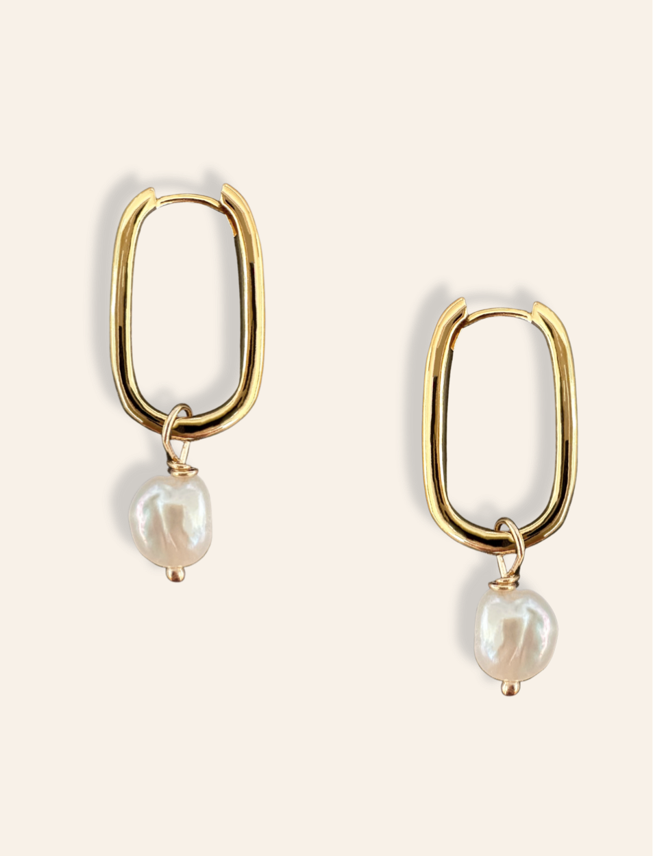 dainty rectangle pearl earrings in gold. Minimalist jewelry featuring keshi pearl earrings gold